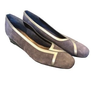 California Magdesians Silver Suede Flats size 10 1/2